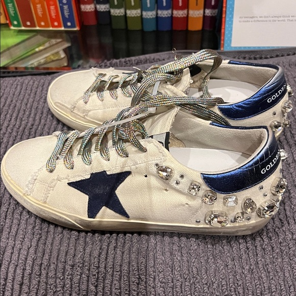GOLDEN GOOSE limited
Size 37 Superstar Sneaker Embellished - Picture 11 of 16